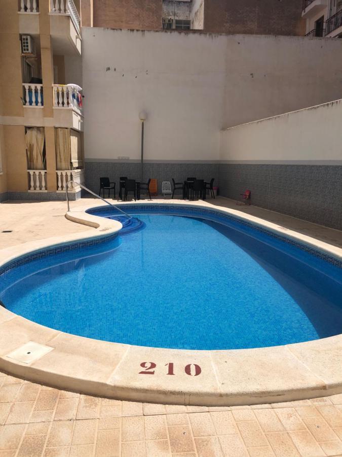 Cozy Apartment By The Sea Palangre 17 Torrevieja Bagian luar foto
